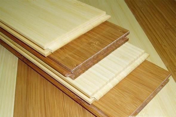 买地板的时候怎么选择？