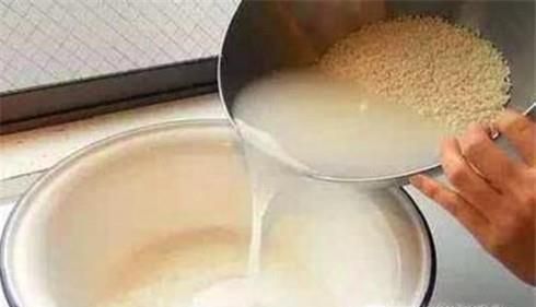 如何去除衣服汗味