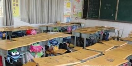 地震来时学校学生怎样逃生？