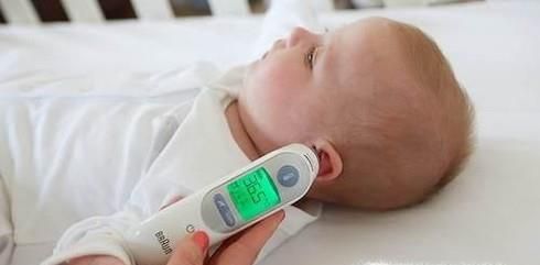 宝宝枕秃是什么原因？枕秃应该如何解决？