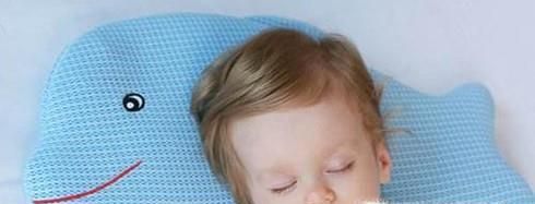 宝宝枕秃是什么原因？枕秃应该如何解决？