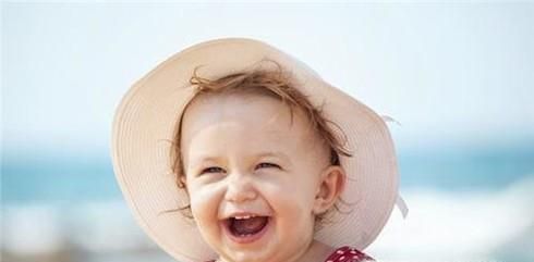 宝宝枕秃是什么原因？枕秃应该如何解决？