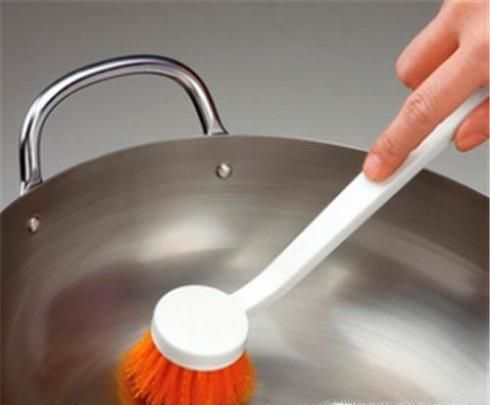 家用炒菜锅粘锅怎么办怎样才能不粘锅