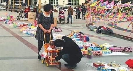 广场摆摊卖什么好