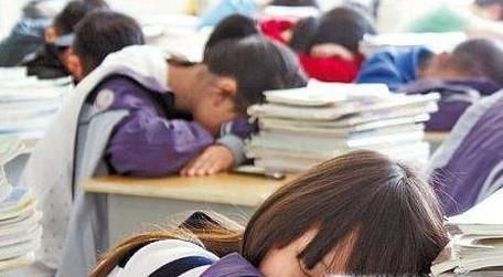 高中生如何防止上课犯困？