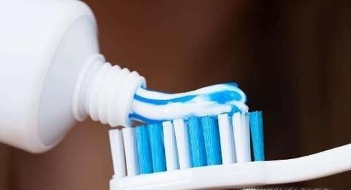 衣服上的铁锈怎么洗呢，小秘诀教给你!