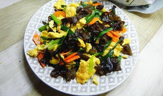 木耳炒熟了第二天还能吃吗