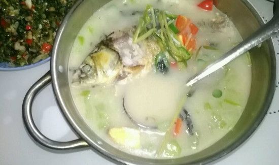 鲫鱼汤苦是怎么回事