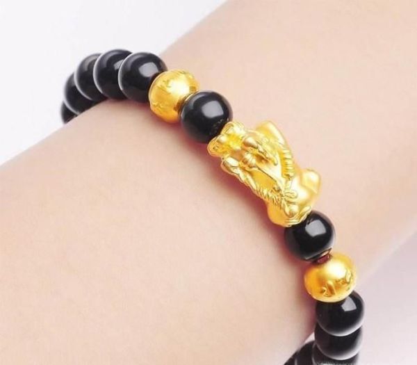 黄金貔貅手链的佩戴方法