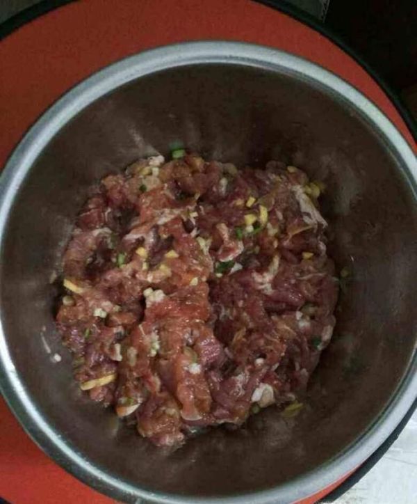 如何包饺子：西葫芦鲜肉饺子