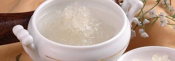 银耳和燕窝的营养价值一样吗