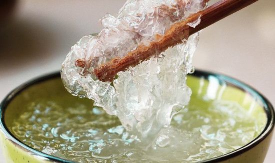 银耳和燕窝的营养价值一样吗