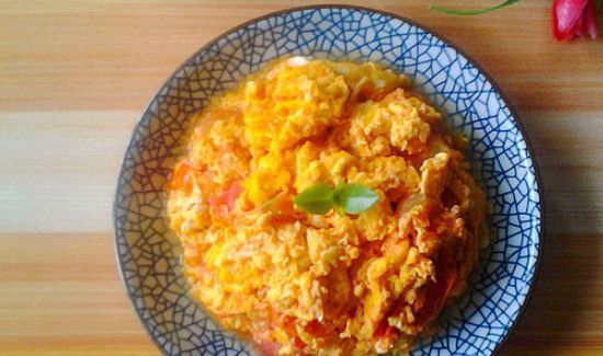 鸭蛋可以炒西红柿吗