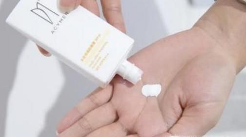 怎么去除修复红血丝？