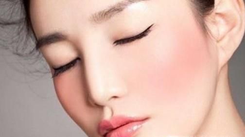 怎么去除修复红血丝？