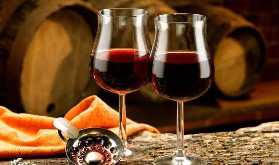 红酒跟葡萄酒有什么区别