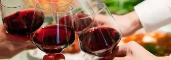 红酒跟葡萄酒有什么区别