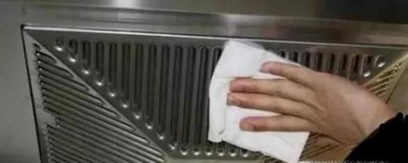 如何轻松清洗抽油烟机？