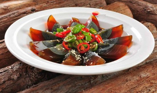 吃皮蛋可以喝啤酒吗