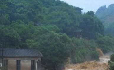 泥石流来临如何逃生