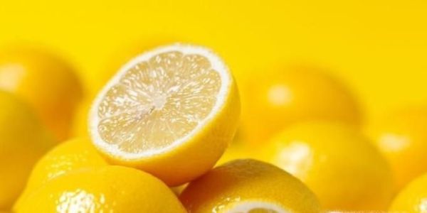 除冰箱异味的技巧