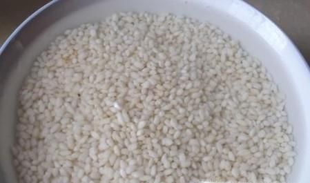 端午节包粽子的方法与步骤