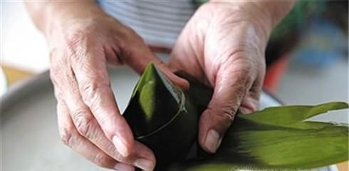 教你如何包粽子(不漏米)