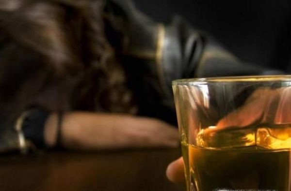 喝醉了难受应该怎么办 喝醉了如何才能解酒