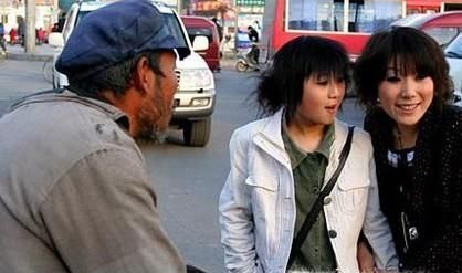 遇到乞丐怎么办该不该可怜乞丐