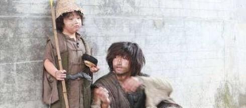 遇到乞丐怎么办该不该可怜乞丐