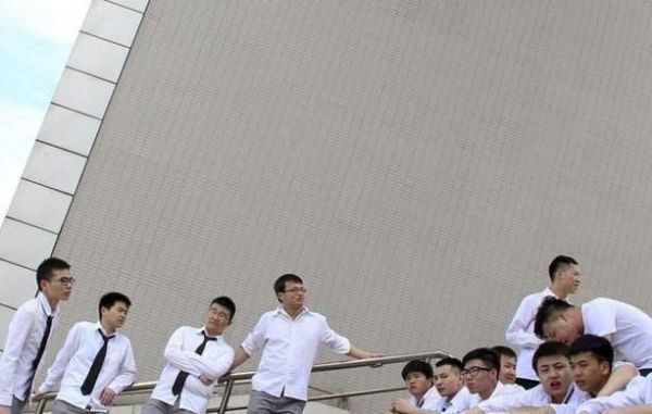 上大专好还是复读好