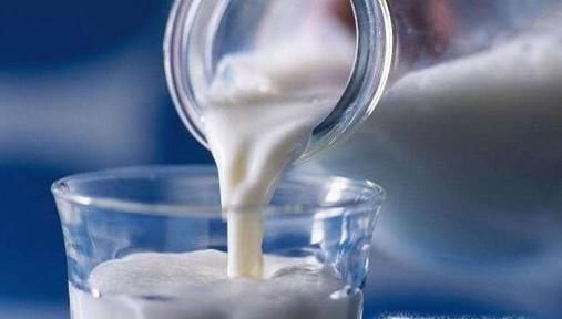 纯牛奶的正确饮用方法