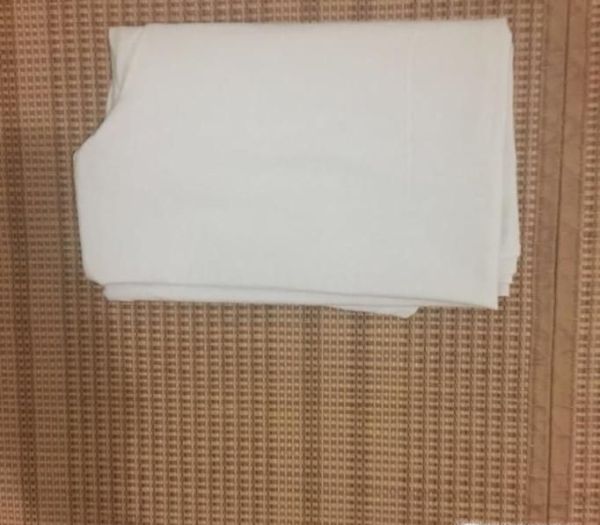 短袖衣服的折叠方法