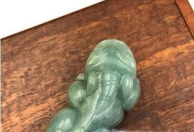 怎样佩戴貔貅吊坠才正确