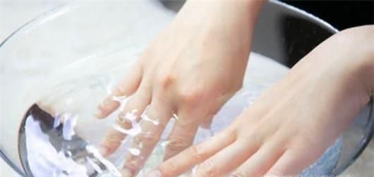 如何正确处理手上的倒刺？倒刺发炎了怎么办？