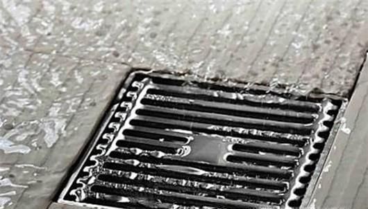 地漏夏季返味该怎么办？如何给地漏除臭？