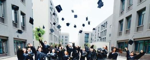 应届生档案改派