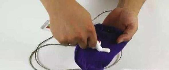 白色板鞋发黄怎么办