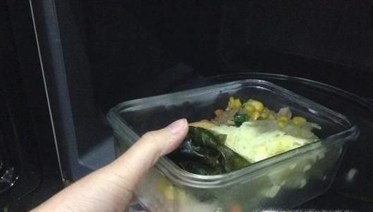 夏季如何预防病毒性出血热？