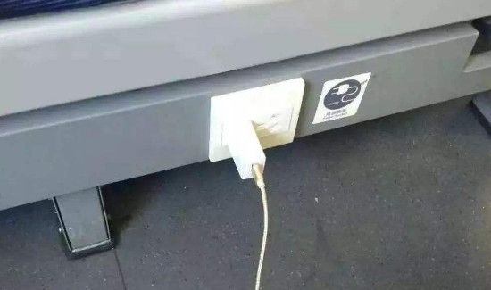 高铁可以充电的地方在哪