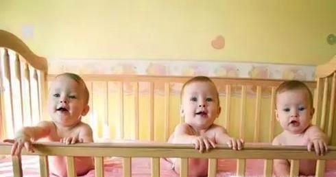 宝宝掉床该怎么办？如何预防宝宝掉床