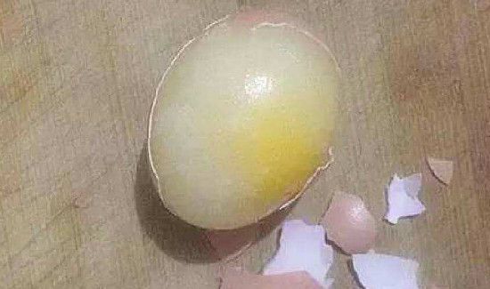 鸡蛋冻成冰块了还能吃吗