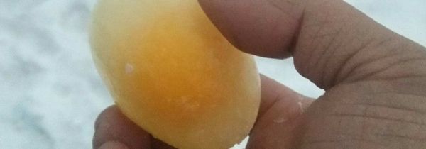 鸡蛋冻成冰块了还能吃吗