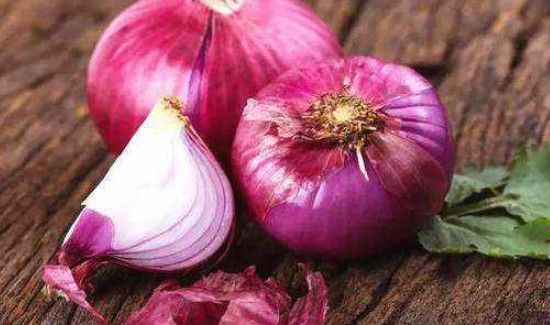 紫洋葱生吃作用与功效