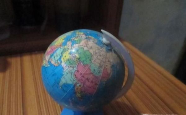 如何辨别经纬线