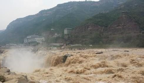 遇到泥石流我们怎么办？