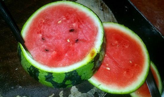 西瓜有点酸味还能吃吗