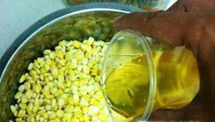 怎样泡玉米粒钓草鱼
