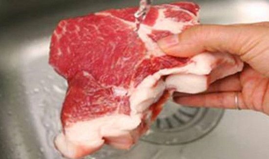 从冰箱拿出来的肉需要洗吗