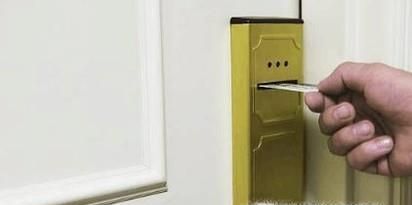门锁忽然打不开怎么办？